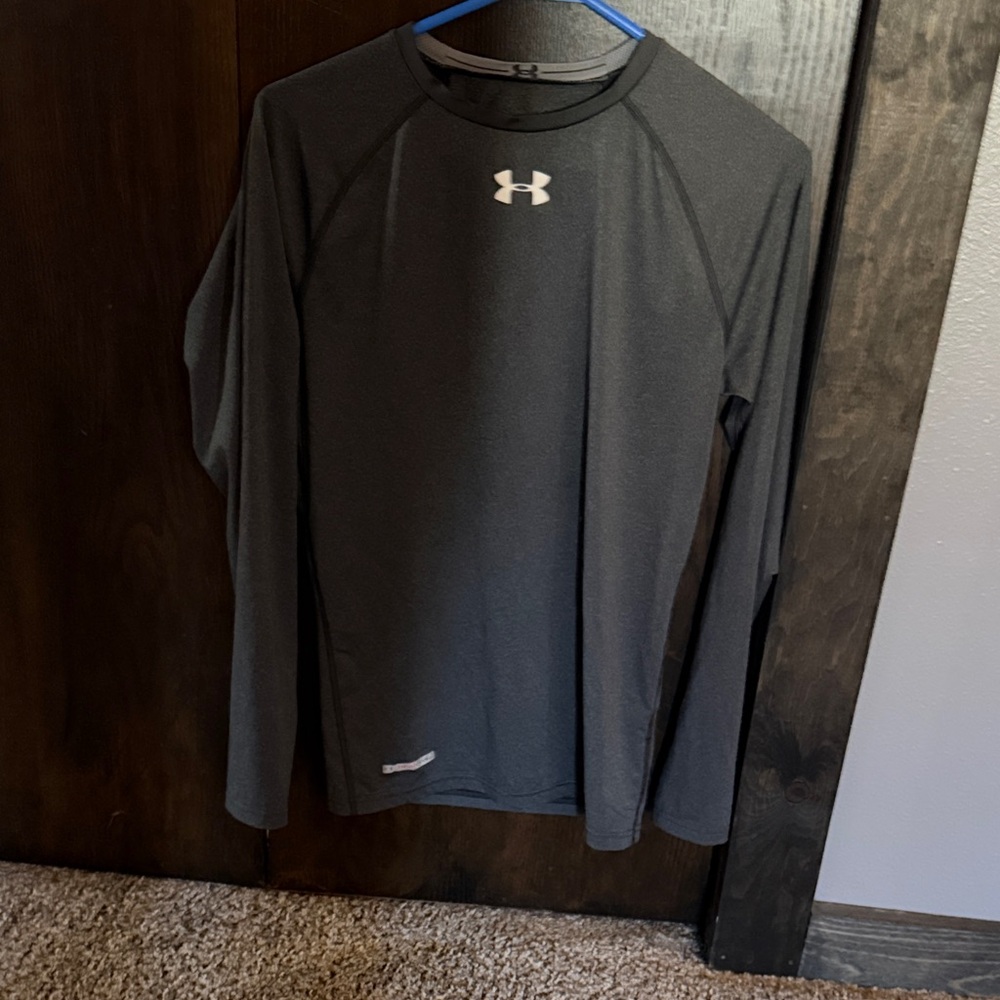 Under Armour Men's Charcoal Long Sleeve Tee